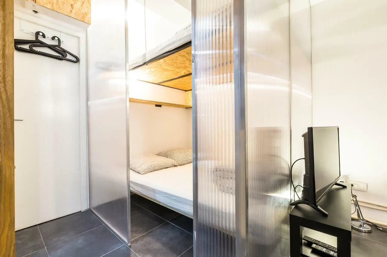 Apartment Pretty 25 M2 In A Lively District